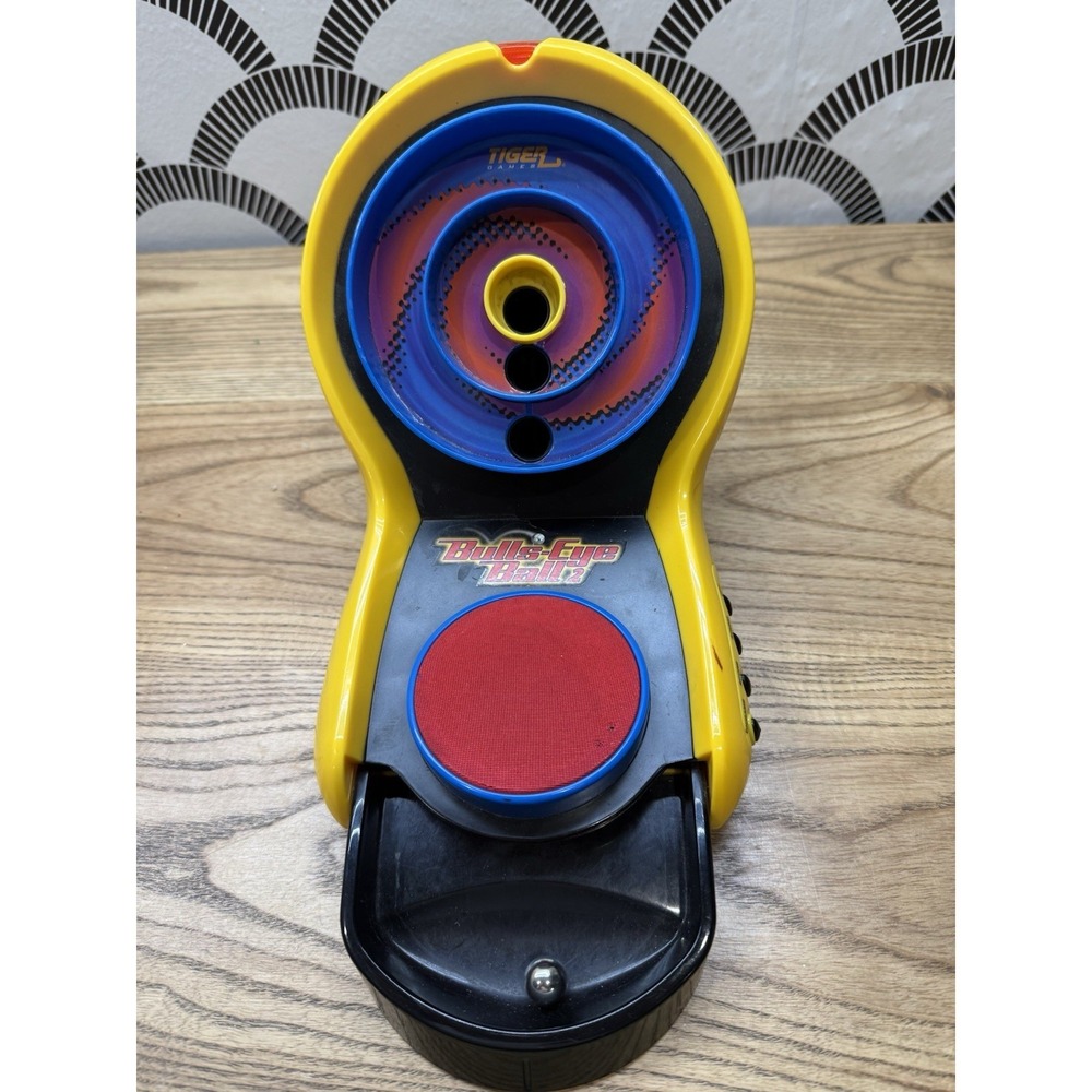 Tiger Bulls-Eye Ball 2 Electronic Game 2005 Ski Ball Mini Game With‎ 1 Ball